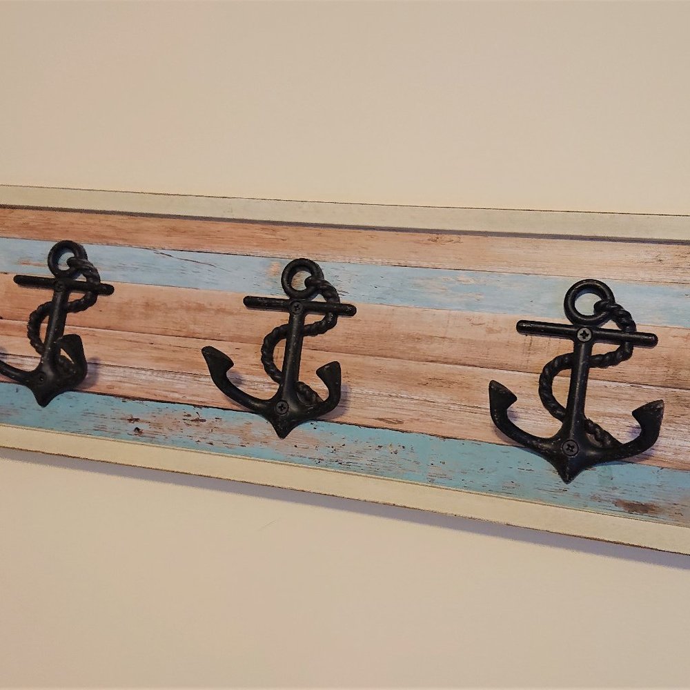 Pier1 Decorative Wall Mount Hooks /Coat Rack Ocean